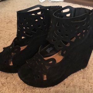Torrid Wedges